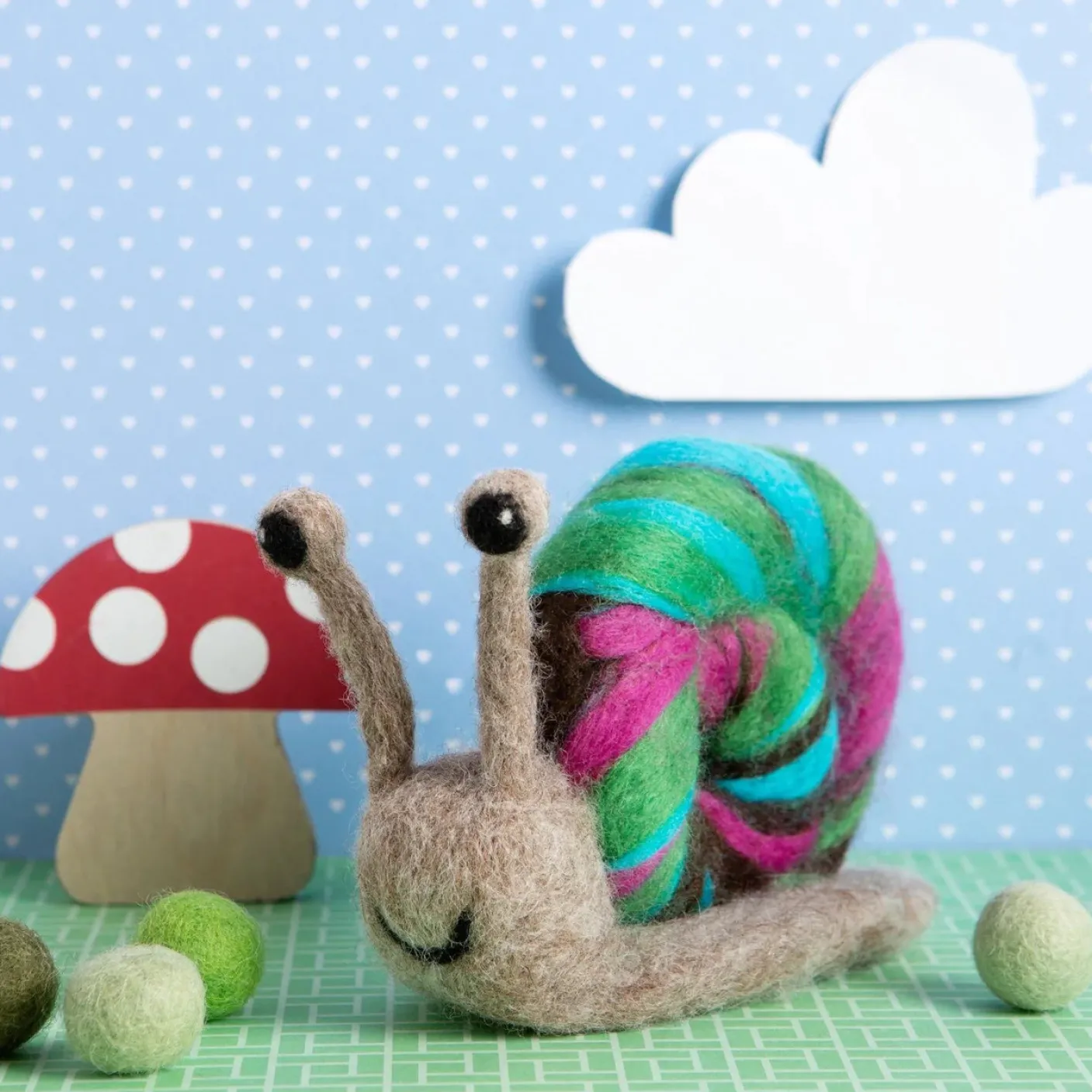 Snail Needle Felting Kit